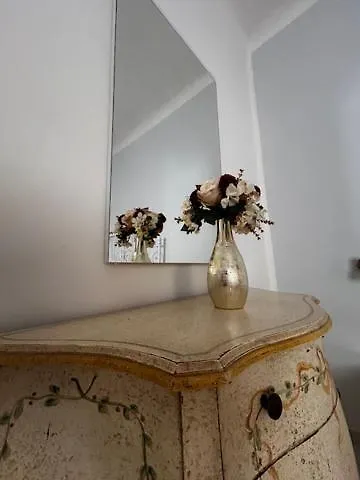 House Tea Apartment Syracuse Italy