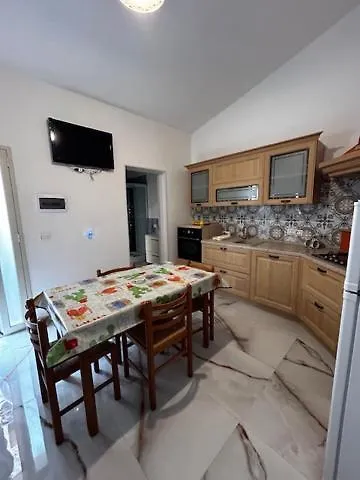 House Tea Apartment Syracuse 0*,  Italy